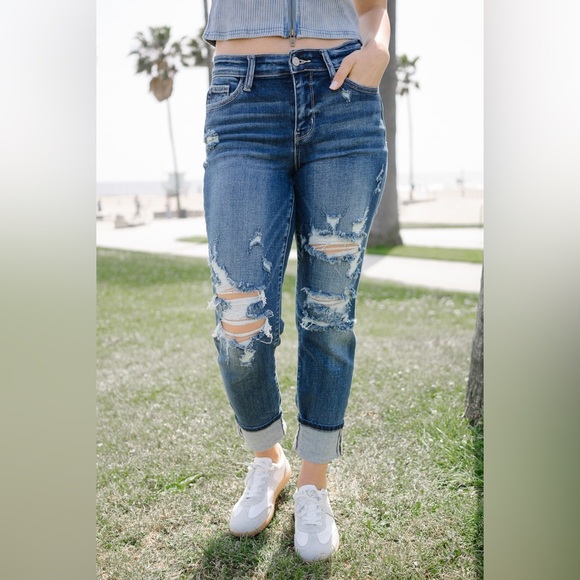 Judy Blue Dark Wash Mid Rise Distressed Blue Jeans Size Medium 29.5” Waist 7/28 - Picture 3 of 16